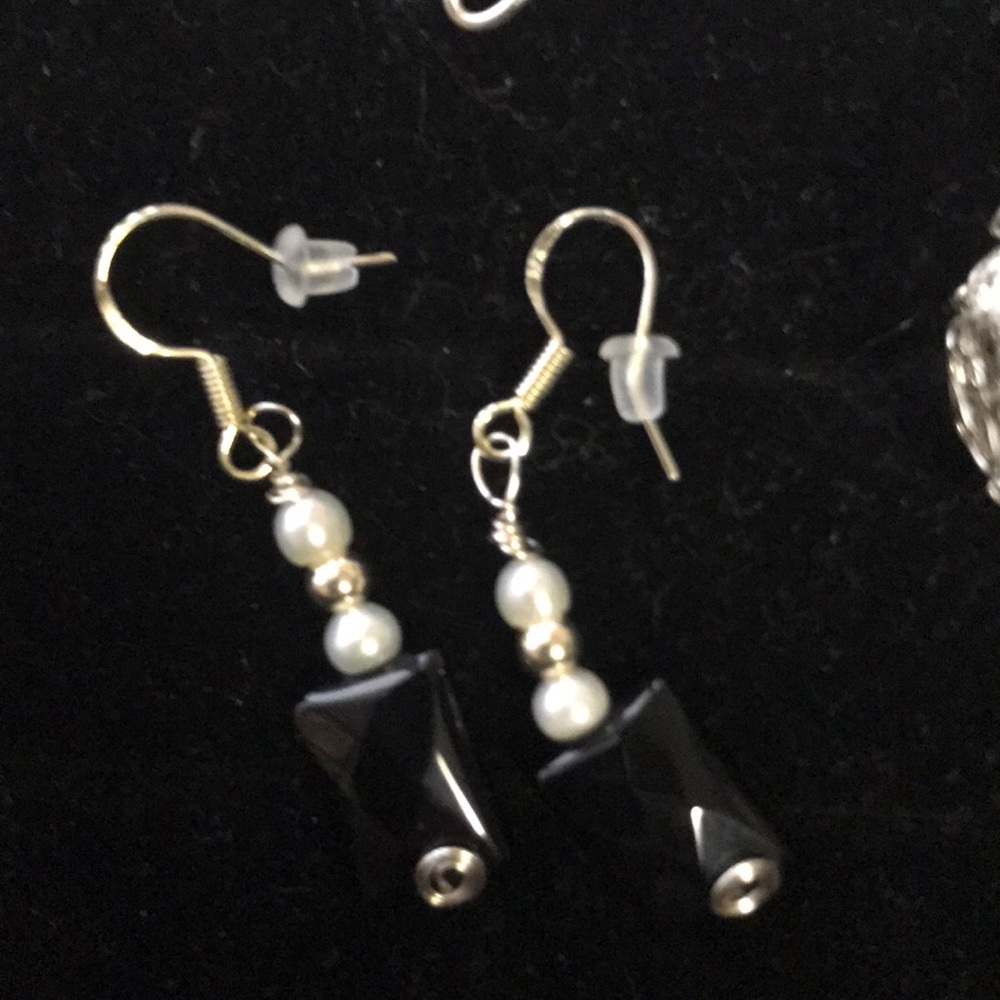 Silver and Black Jewelry Set - Picture 5 of 8